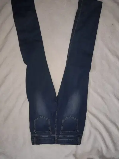 Jeans ajustados de mezclilla azul para mujer - miniatura 2
