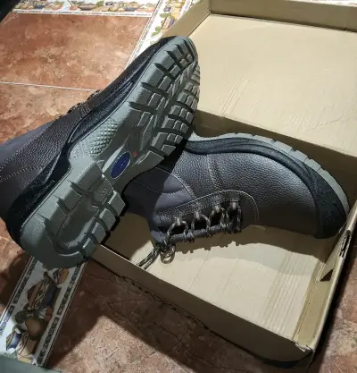 Botas de Seguridad Aislantes Nazca - miniatura 1