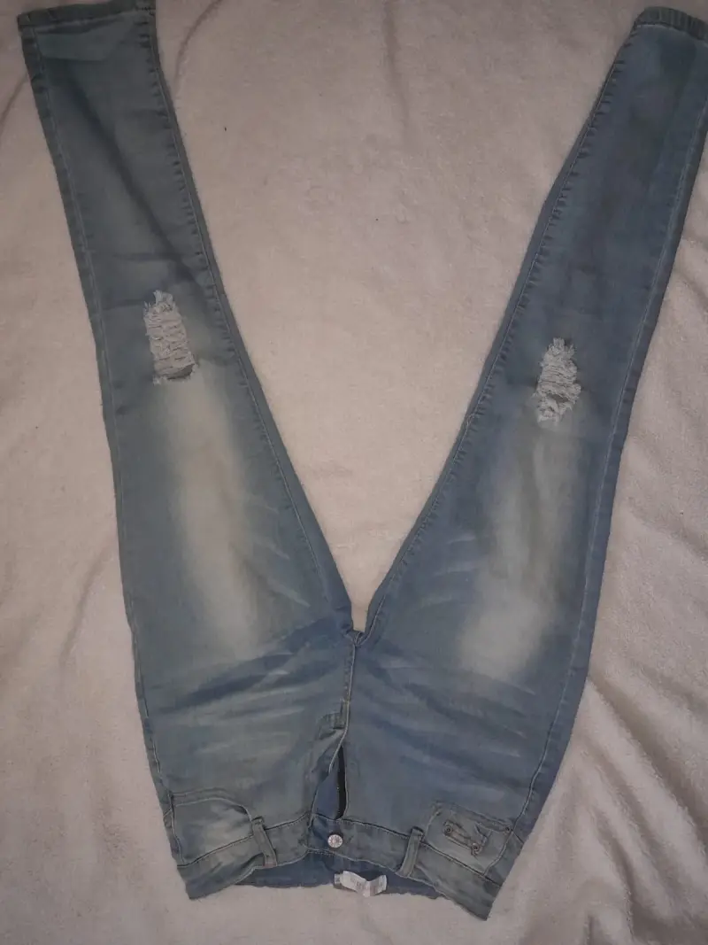 Jeans ajustados de mezclilla azul desgastados - 2