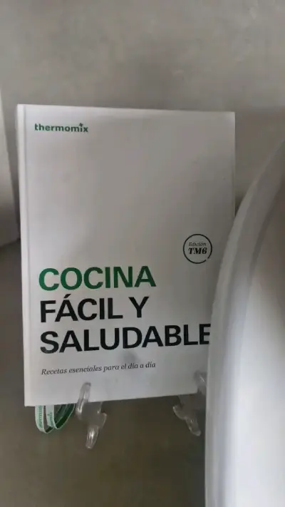 Robot de cocina Thermomix TM6 con accesorios - miniatura 2