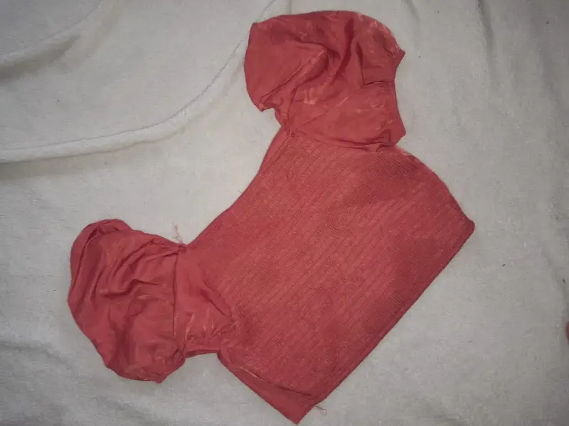 Blusa roja con mangas abullonadas Musty - 3
