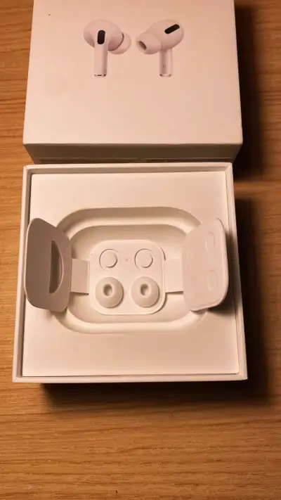Apple AirPods Pro 1gen - miniatura 6