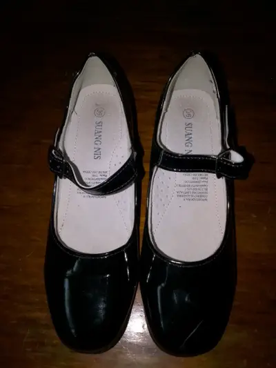 Zapatos de charol negros para mujer Suang Nins - miniatura 1