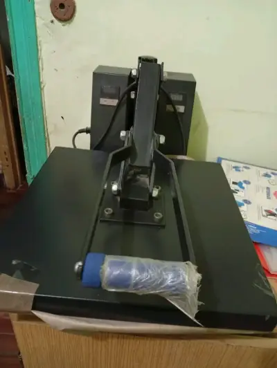 Máquina de prensa térmica modelo HP3802 - miniatura 4