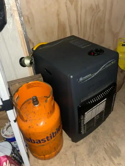 Estufa a gas Mademsa Vitrolo 40 CP - miniatura 1