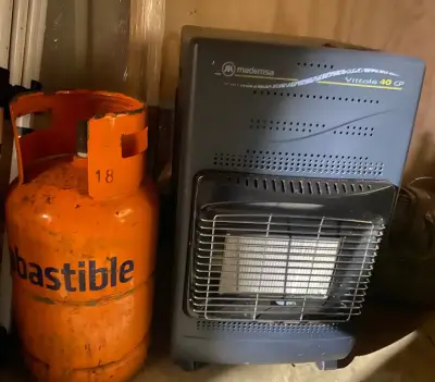 Estufa a gas Mademsa Vitrolo 40 CP - miniatura 2