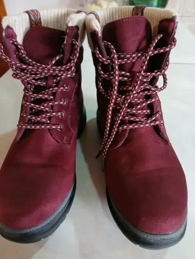 Botas de gamuza burdeos con forro térmico - miniatura 1
