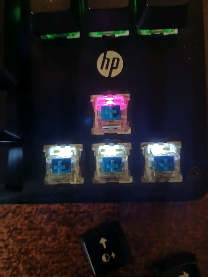 Teclado mecánico retroiluminado HP con blue switch - 2