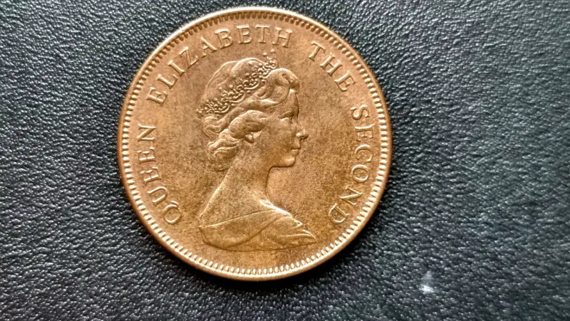 Moneda suiza de 5 francos de 1933+Falklands 2 pen. - 4