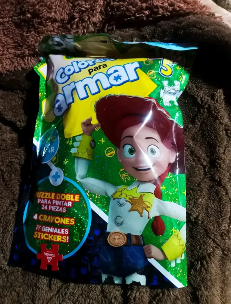 Set de Colores para Armar con Puzzle y Stickers