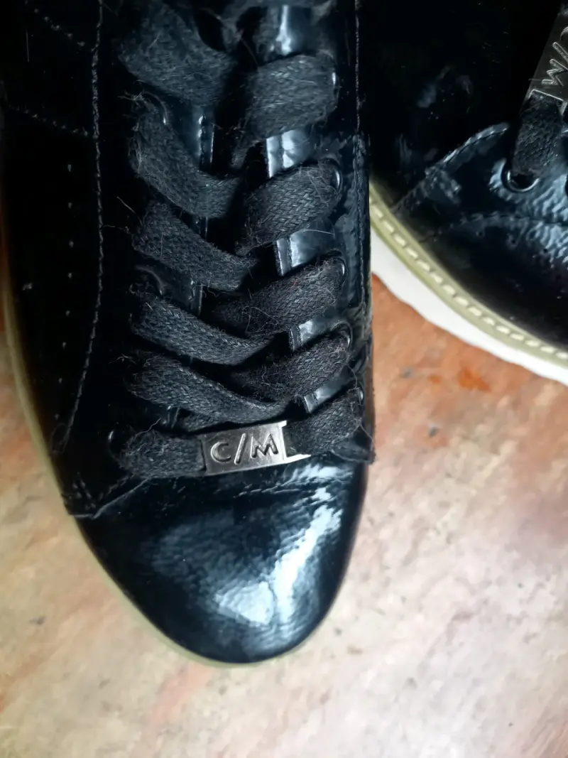 Zapatillas negras de charol con plataforma c/moran - 3