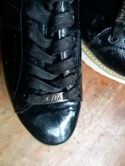 Zapatillas negras de charol con plataforma c/moran - miniatura 3