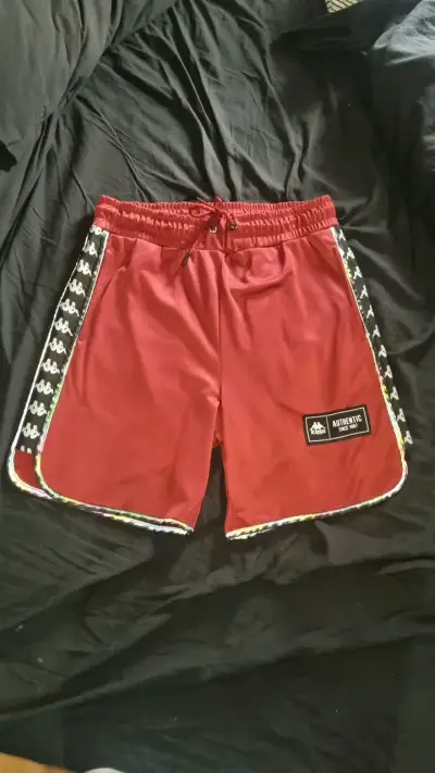 Conjunto deportivo rojo Kappa con logo - miniatura 5