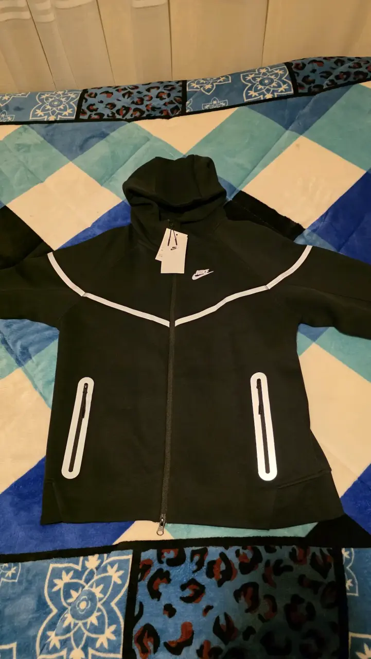 Nike tech - 1