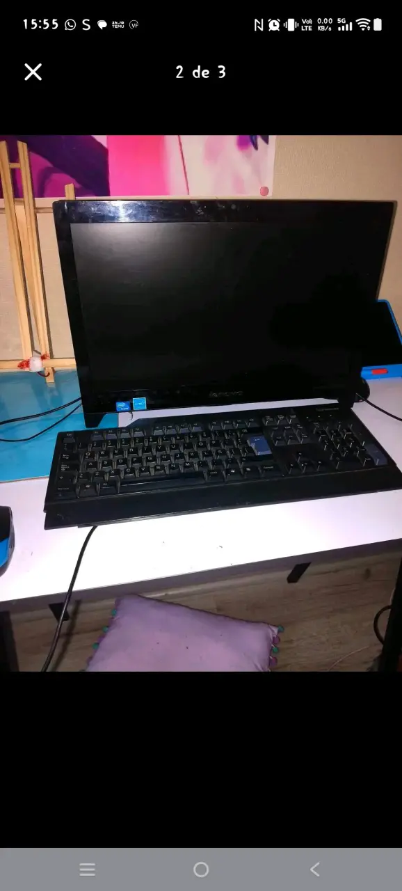 Computador de Escritorio con Monitor y Teclado - 2