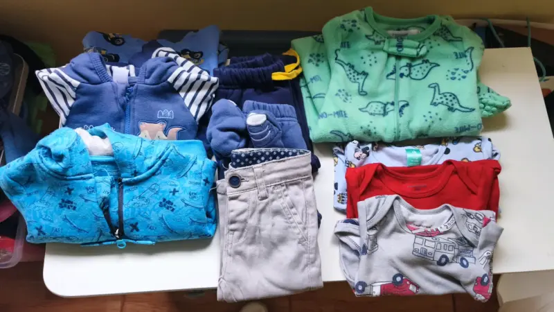 Lote de ropa para bebé niño en buen estado 6 a 9