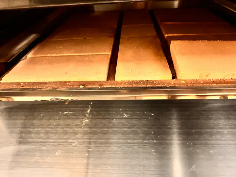 Horno de acero inoxidable Maigas con ladrillos refractarios - 2