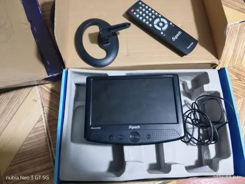 Televisor portátil Spech 7 pulgadas con control remoto - 2