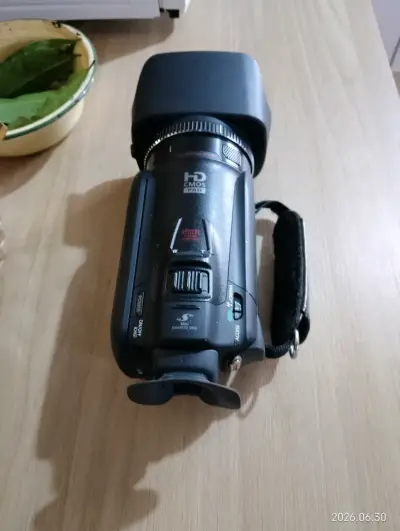 Videocámara Canon iVIS HF G20 HD con Zoom Óptico - miniatura 3