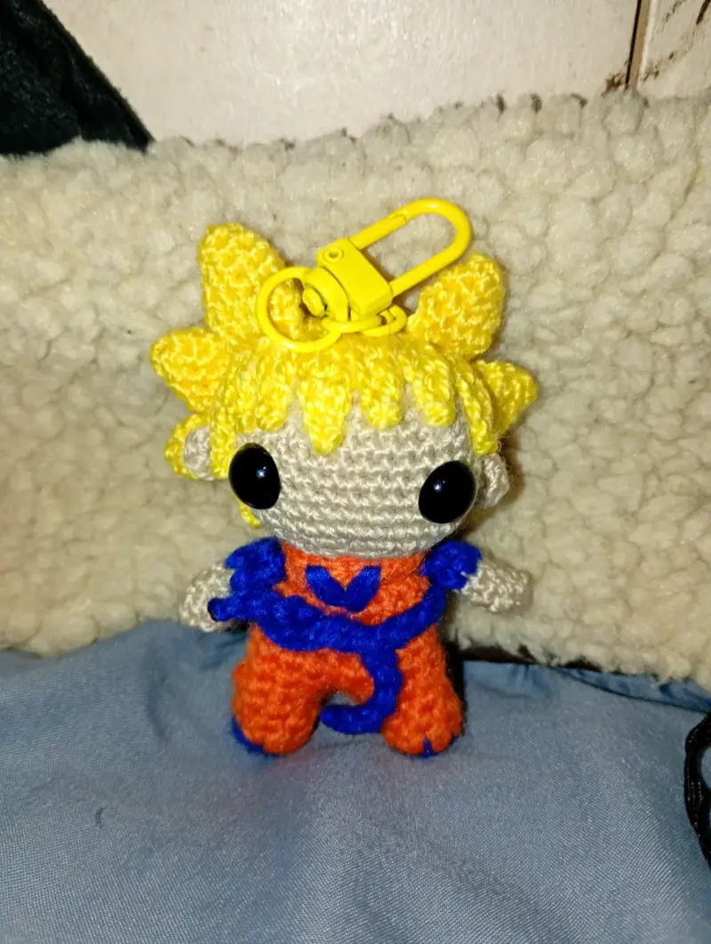 Llaveros amigurumi de Goku 9cm - 5