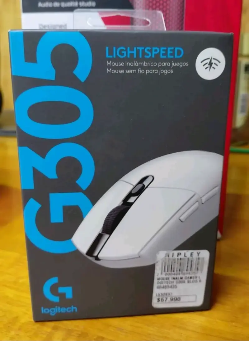 Micrófono HyperX QuadCast 2 y Mouse Logitech G305 - 2