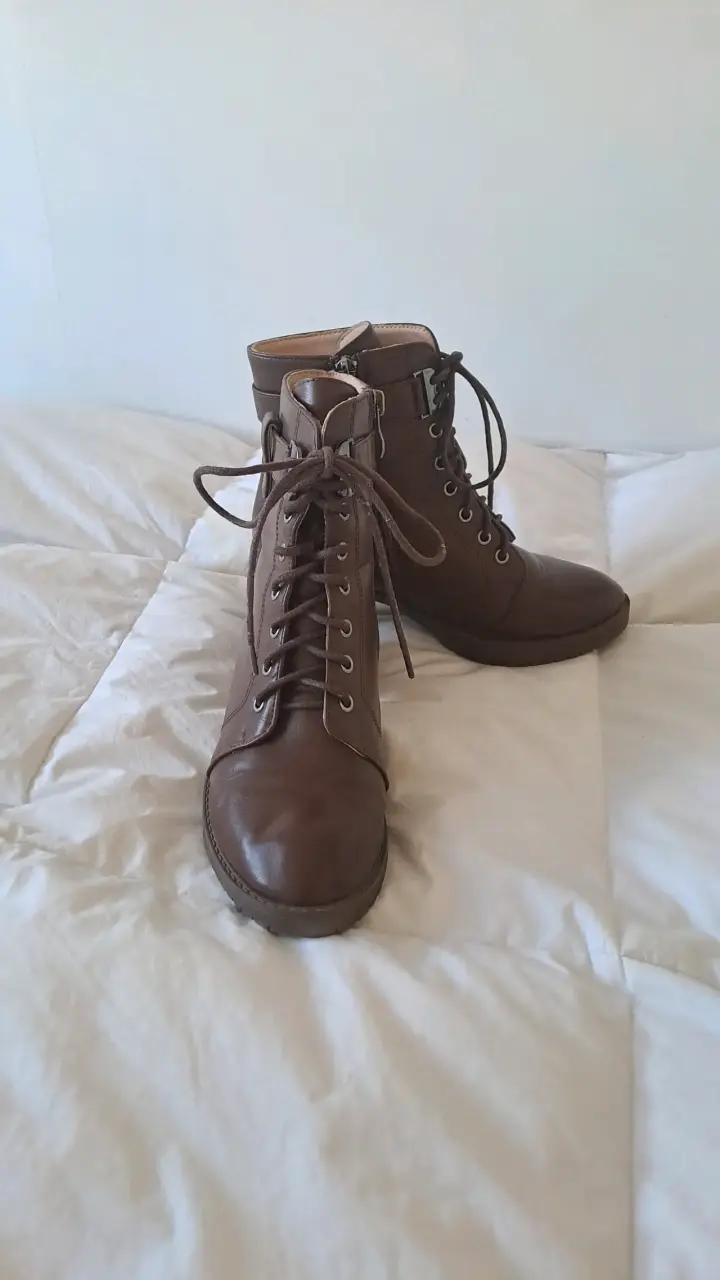 Botines de cuero marrón con cordones - 2