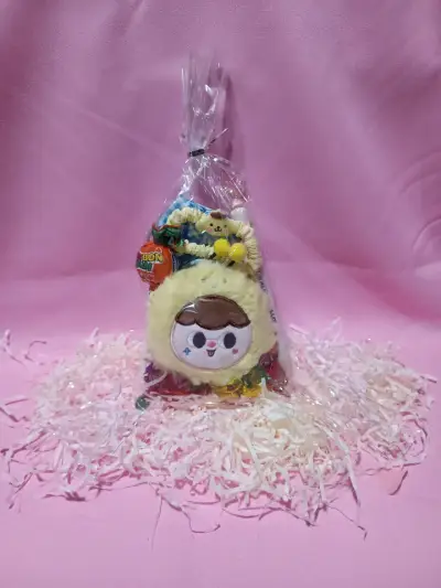 Set de Regalo Infantil con Peluche y Dulces - miniatura 1