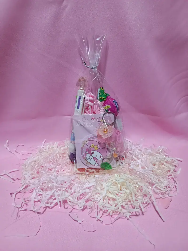 Set de Regalo Infantil con Peluche y Dulces - 4