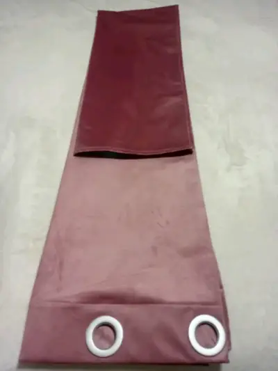 Cortinas blackout rojas y rosadas con ojales - miniatura 3