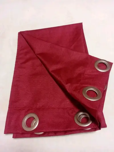 Cortinas blackout rojas y rosadas con ojales - miniatura 5