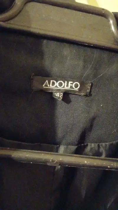 Chaqueta negra con cierre y detalles Adolfo - miniatura 2