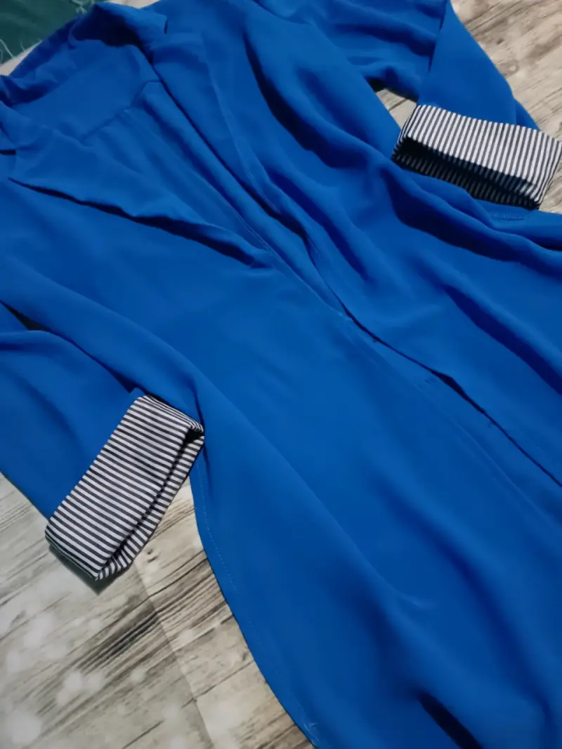 Tapado azul con puños a rayas para mujer - 4