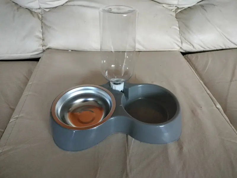 Comedero y bebedero automático para mascotas - 3