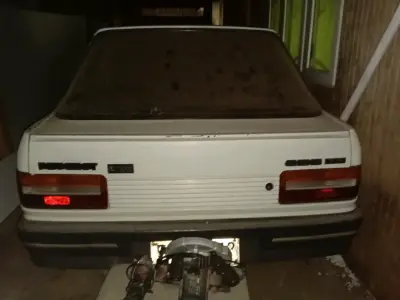 Auto Peugeot 309 gr blanco en buen estado - miniatura 4