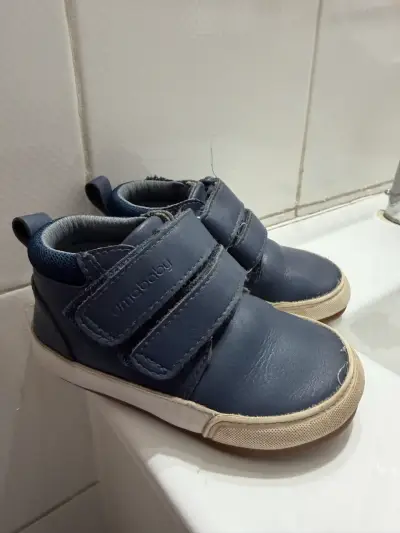 Zapatillas de bebé azul con velcro Umababy - miniatura 1