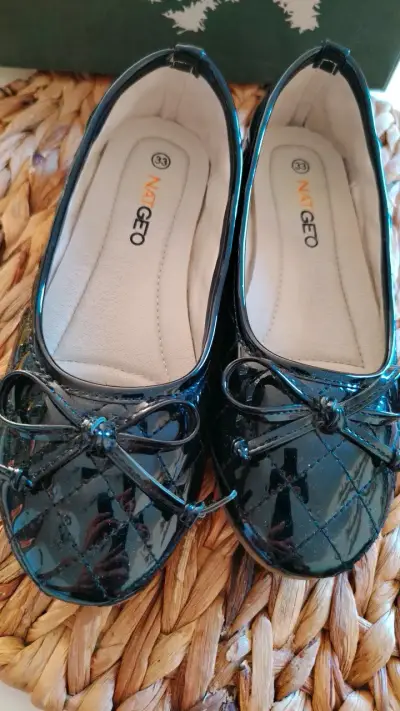 Zapatos de charol negro para niña Nat Geo - miniatura 1