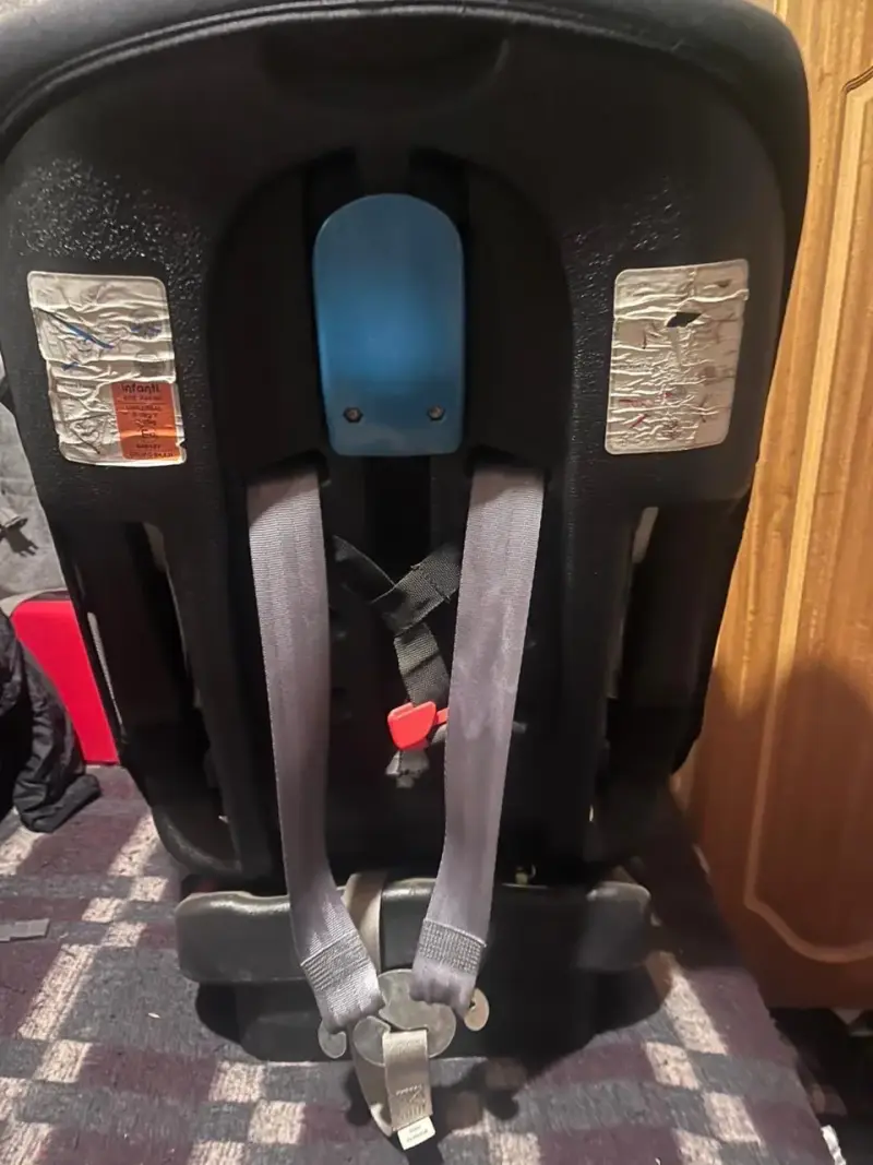 Silla de Auto para Bebé Infanti Gris y Negra - 3