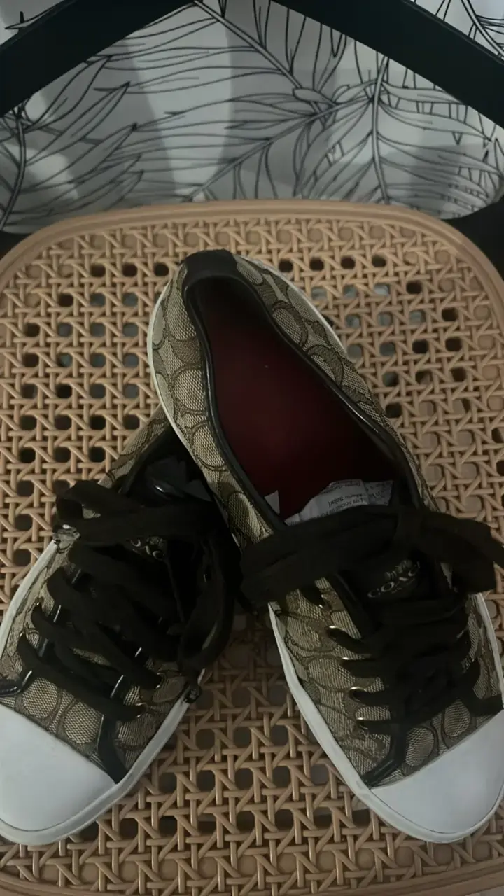 Zapatillas Coach de mujer en buen estado - 2