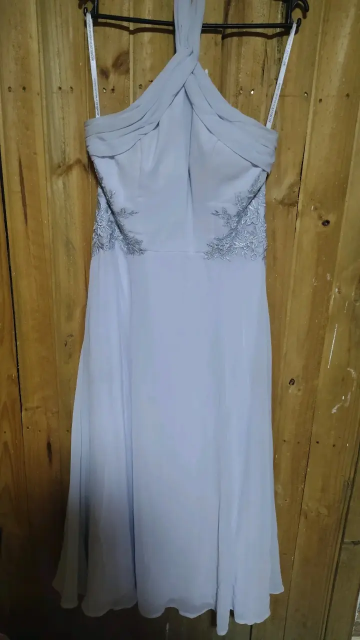 Vestido de fiesta largo gris con encaje - 2