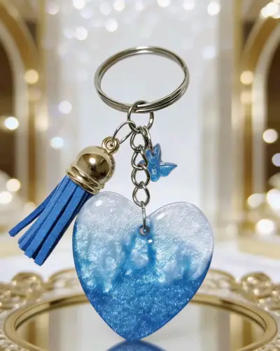Llavero Corazón Azul con Borla Decorativa - miniatura 1