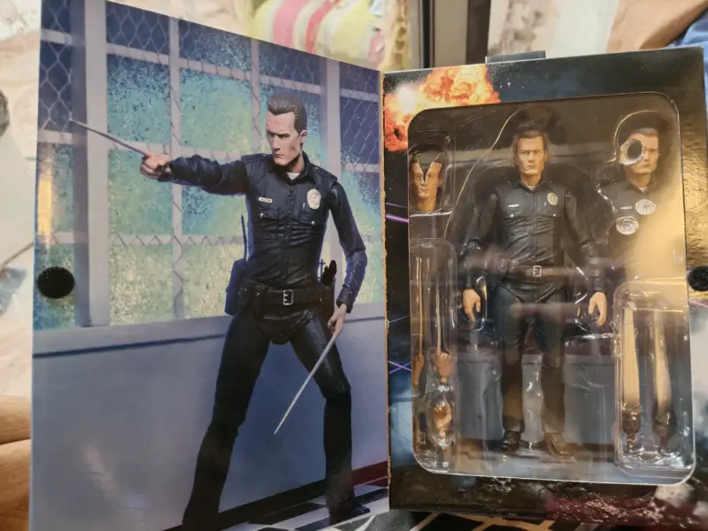 Figura de acción T-1000 Terminator 2 Neca - 2