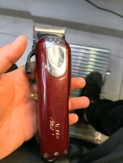 Máquina cortapelos Wahl inalámbrica profesional - miniatura 1