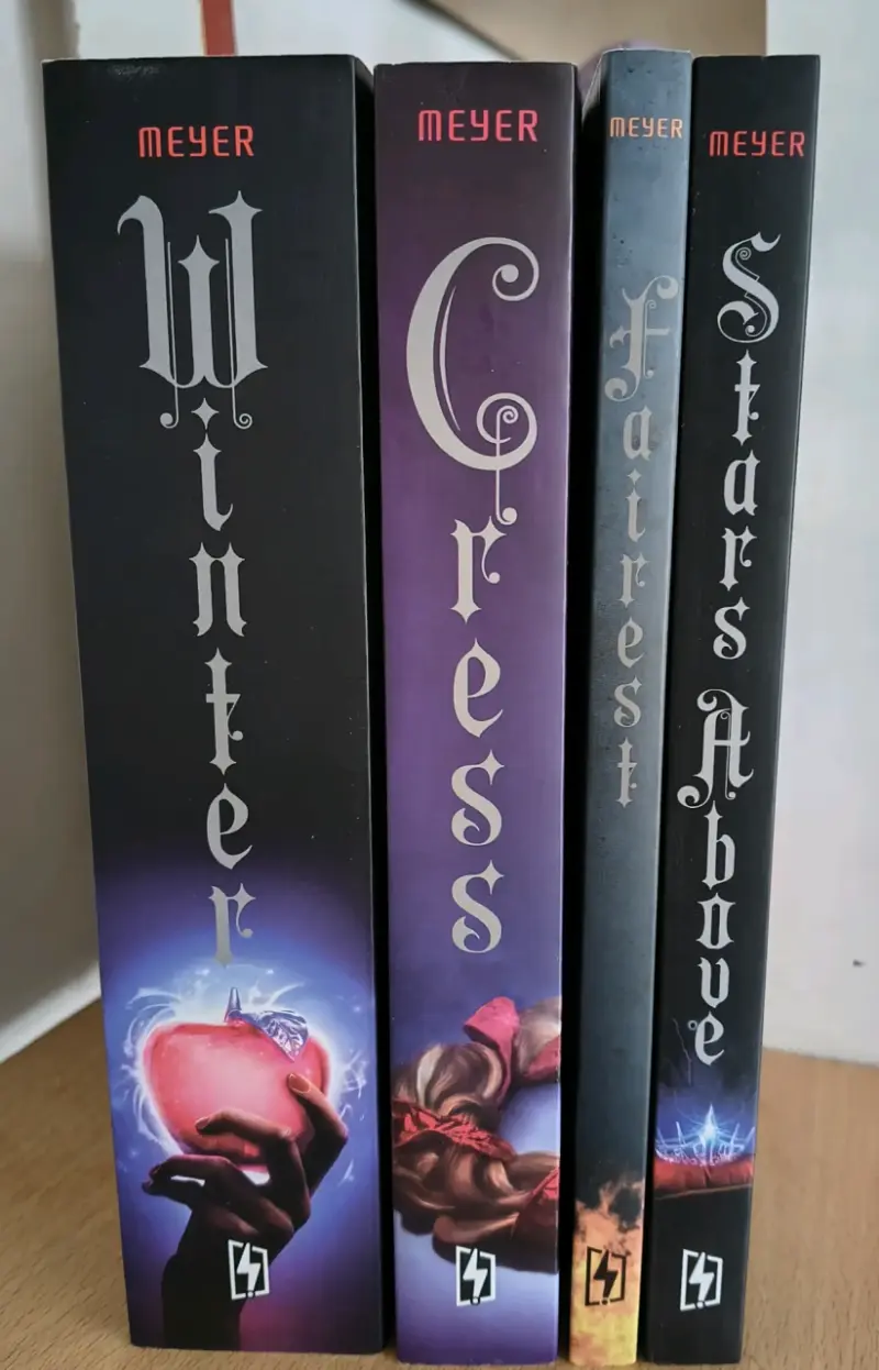 4 x Marissa Meyer - 2