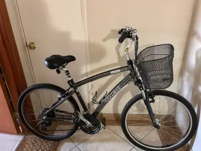 Bicicleta Trek Navigator 200 con canasto - miniatura 1