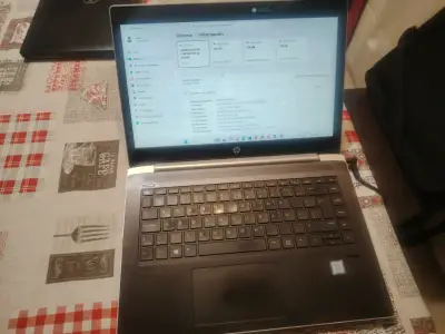 Laptop HP Intel Core i5 12GB RAM 233GB SSD - miniatura 1