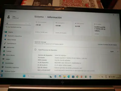 Laptop HP EliteBook con Intel Core i7 y 16GB RAM - miniatura 3