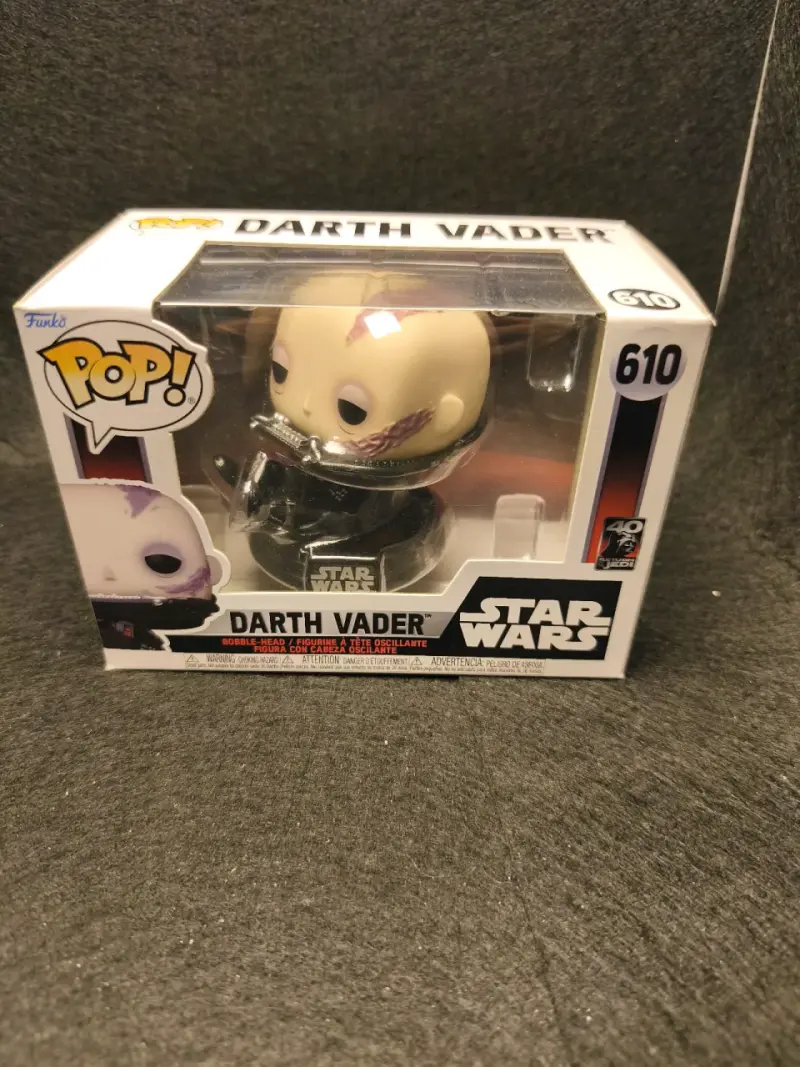 Funko Pop Darth Vader Star Wars 40 Aniversario - 3