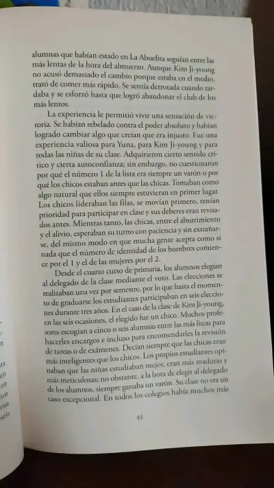 Libro Kim Ji-young, Nacida en 1982 de Cho Nam-joo - miniatura 5