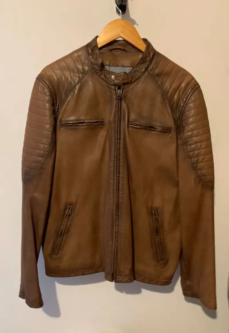 Chaqueta de cuero café para hombre