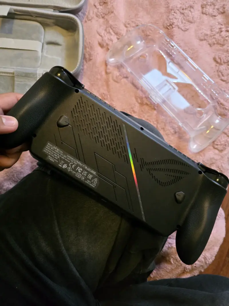 Consola portátil ROG Xbox Ally X con estuche - 3